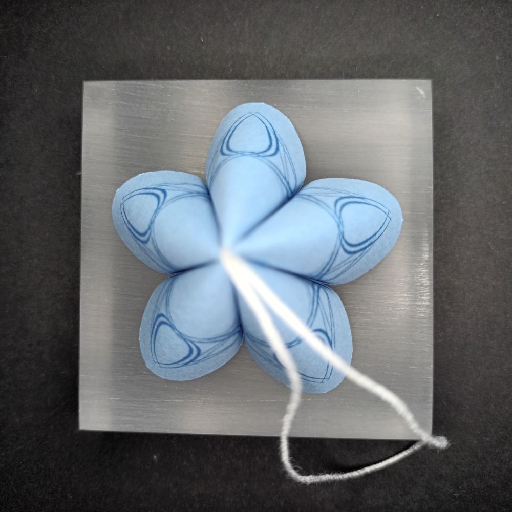 Motivpapier Doppelranke blau