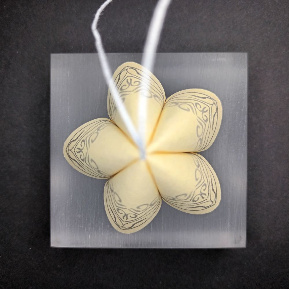 Anhänger Glockenblume Zierranke grau