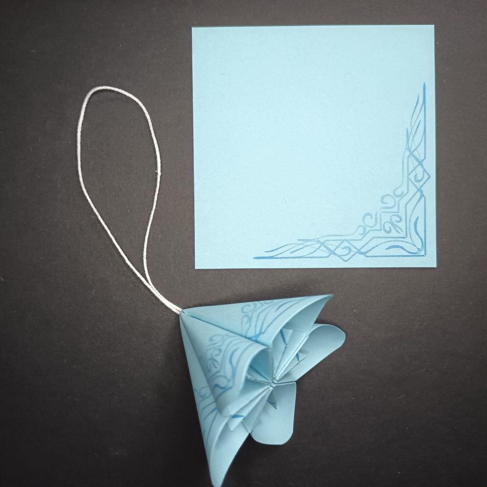 Motivpapier Zierranke blau