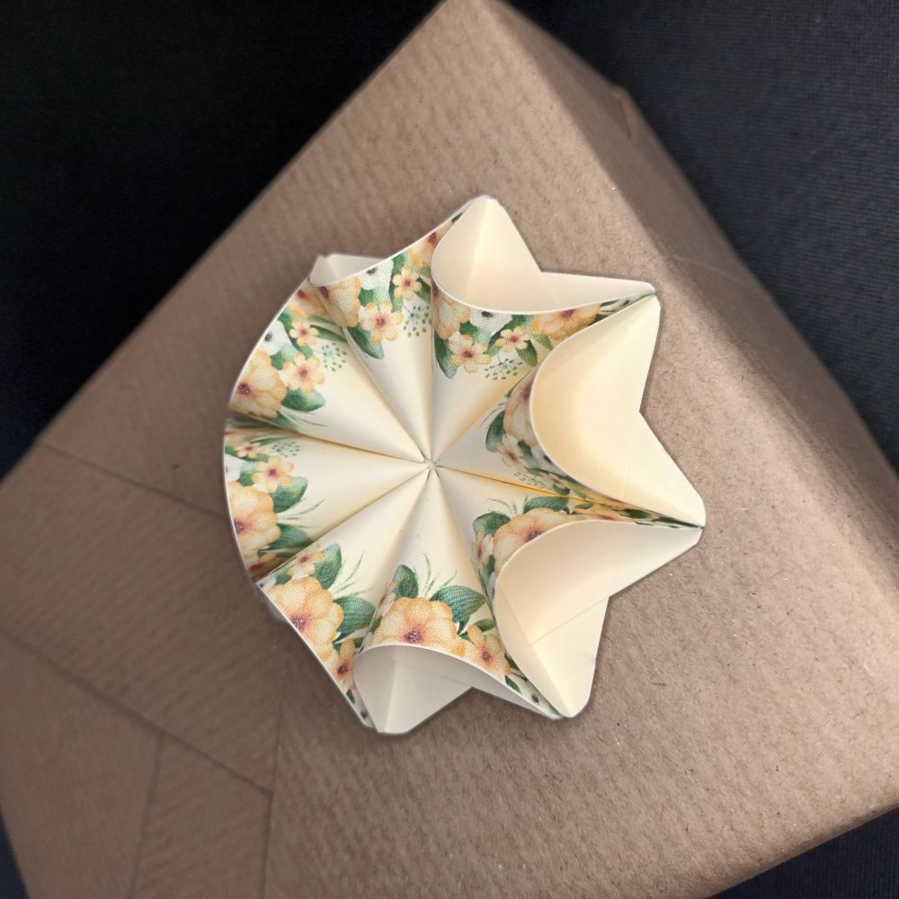 Motivpapier Blumen gelb-grün