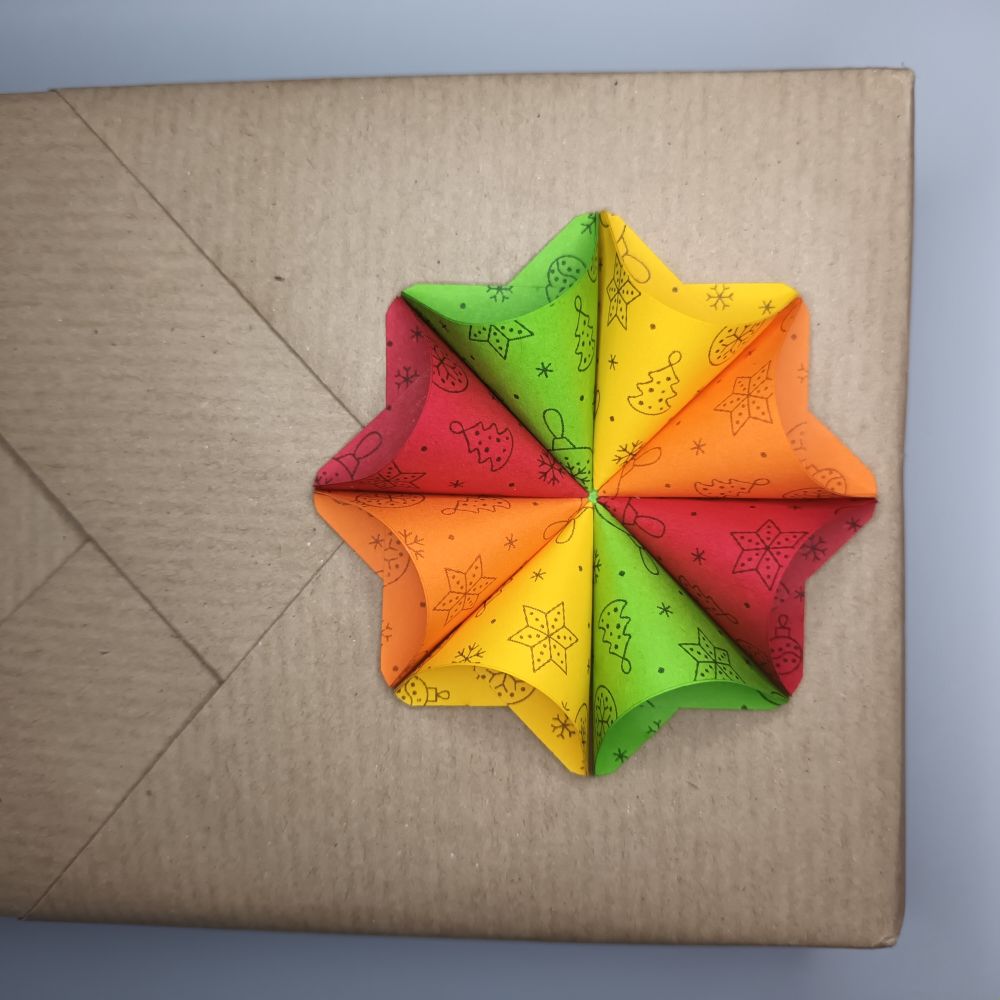 Motivpapier Christbaumkugeln kräftige Farben