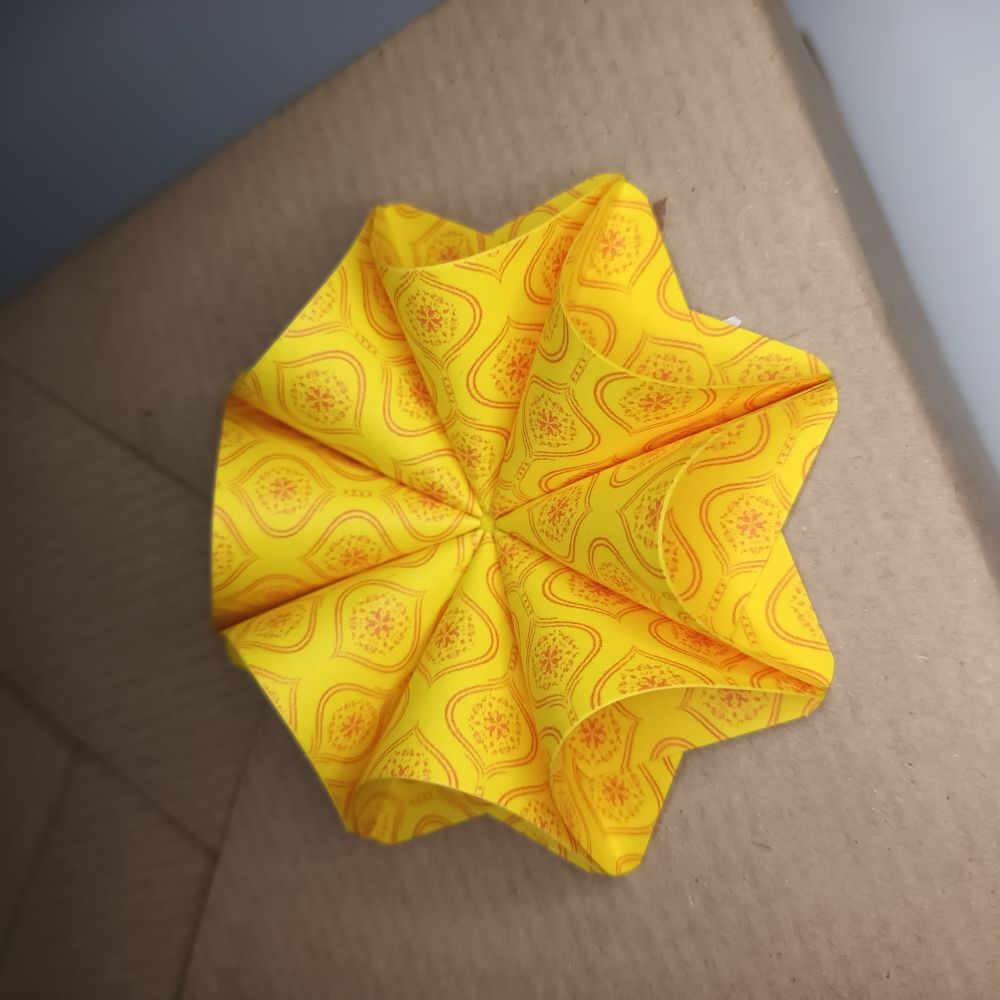 Motivpapier Ornamente (Motiv 1) in rotem Druck