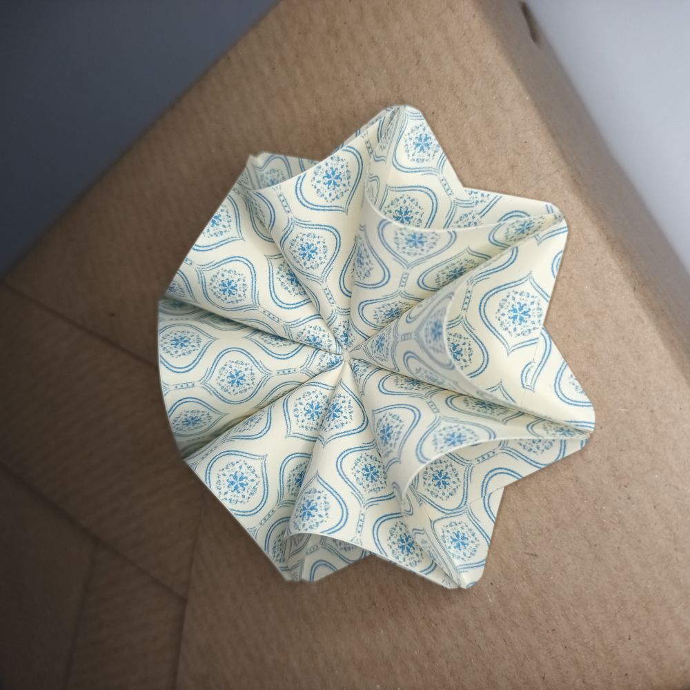 Motivpapier Ornamente (Motiv 1) in blauem Druck