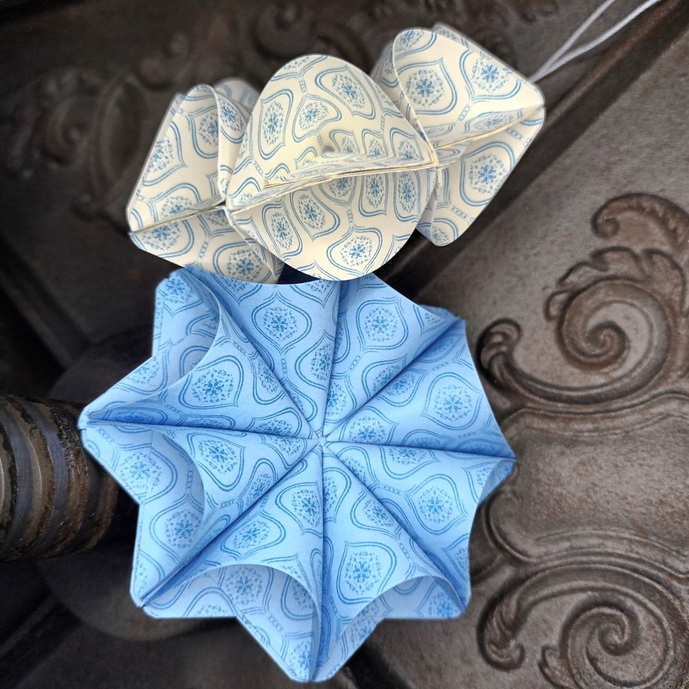 Motivpapier Ornamente (Motiv 1) in blauem Druck