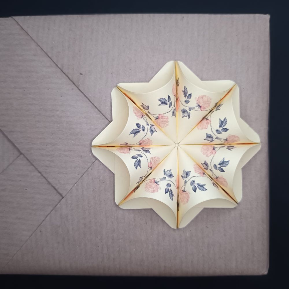 Motivpapier Rosenranke Vintage