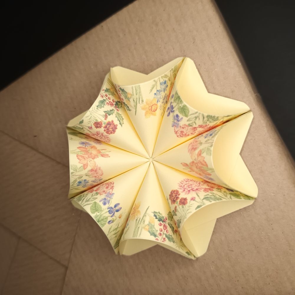 Motivpapier Blumenranke