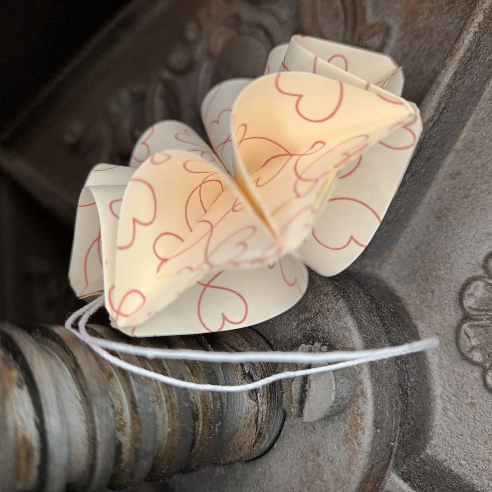 Motivpapier Herzlinie creme