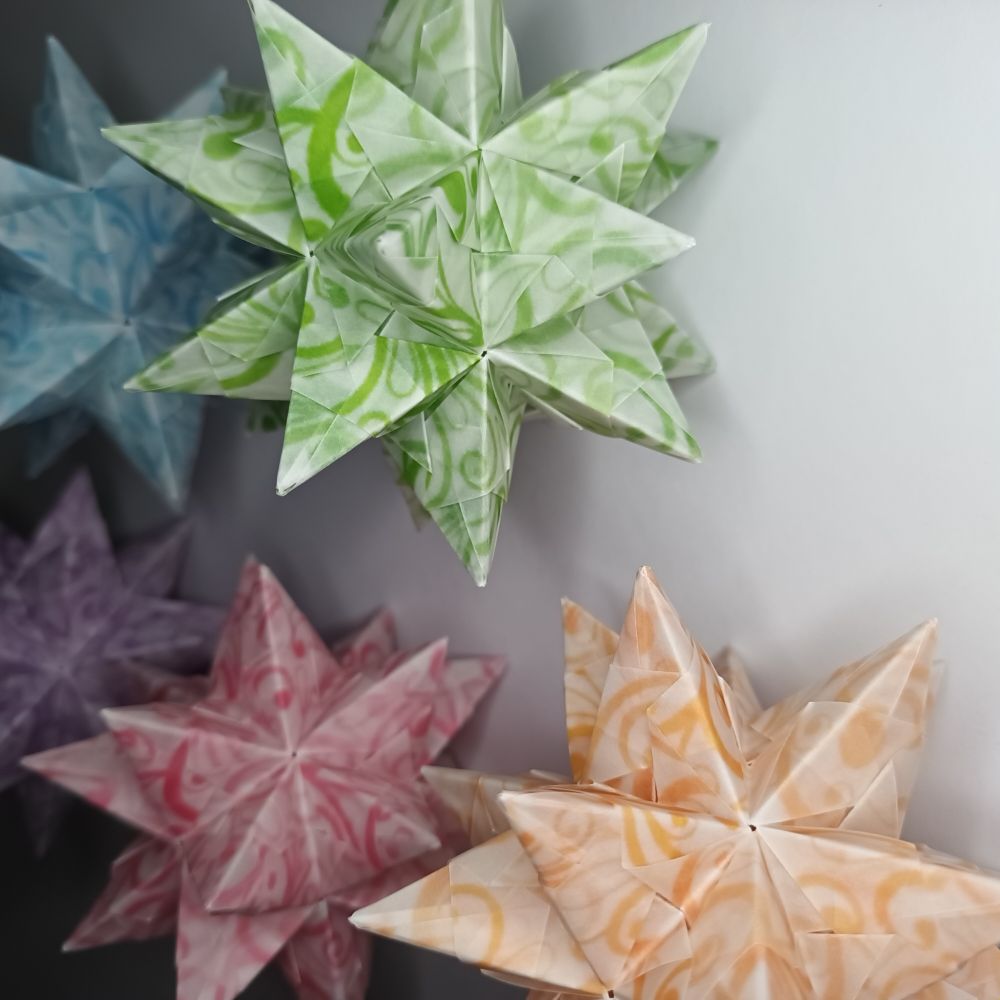 Transparentpapier farbige Ranken
