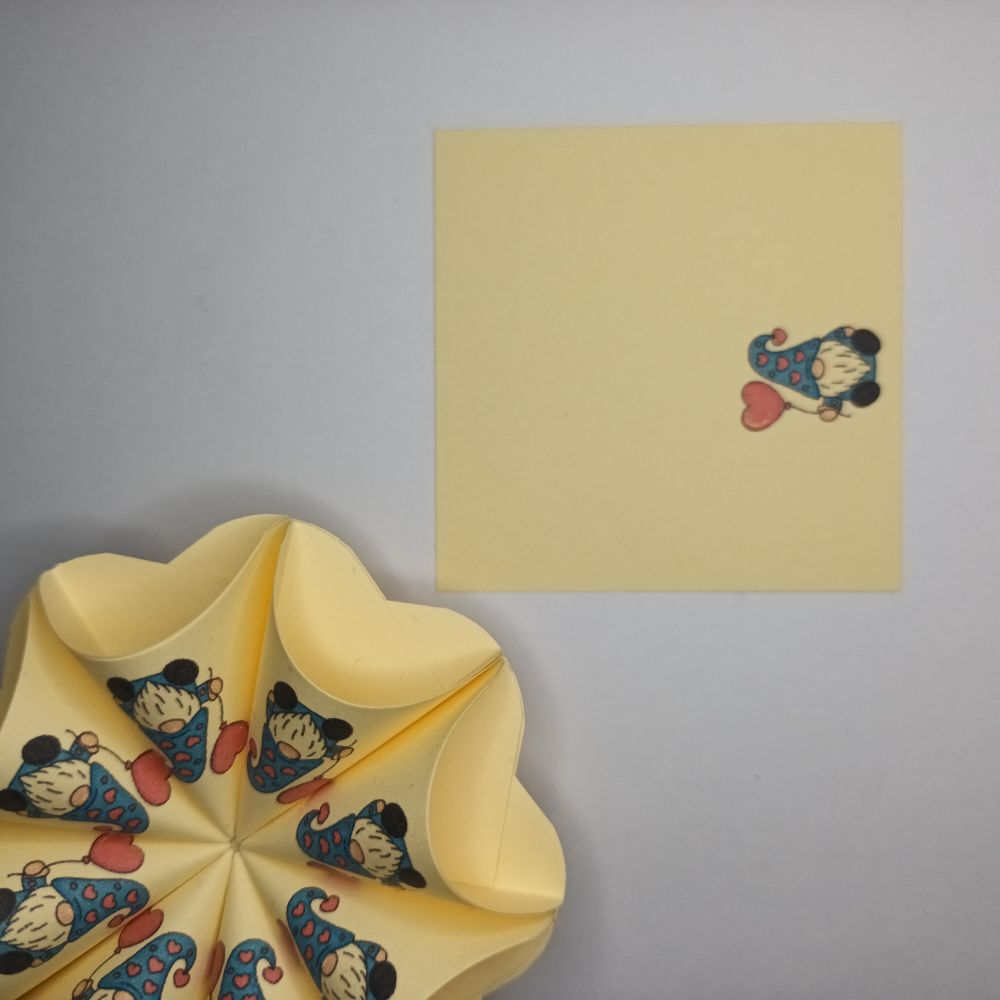 Motivpapier Zwerg mit Herzluftballon